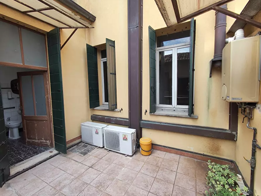 Immagine 41 di Appartamento in vendita  in Via San Francesco 128 a Padova
