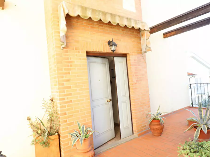 Immagine 26 di Casa bifamiliare in vendita  in via aretina a Montevarchi