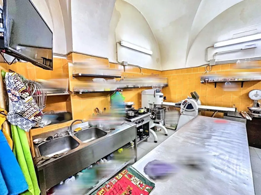 Immagine 4 di Negozio in vendita  in Corso Giuseppe Garibaldi, N. 148 a Lucera