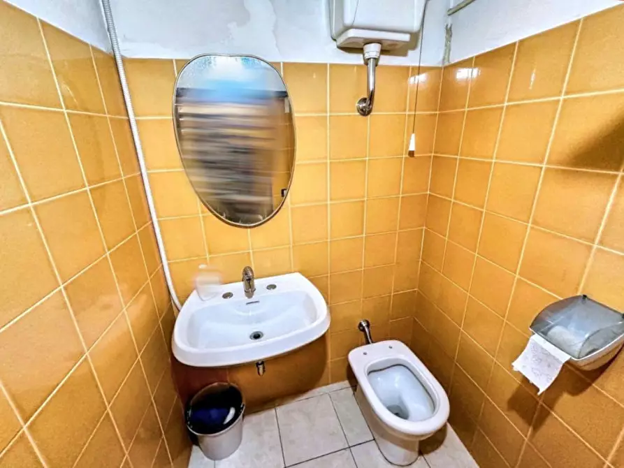 Immagine 5 di Negozio in vendita  in Corso Giuseppe Garibaldi, N. 148 a Lucera