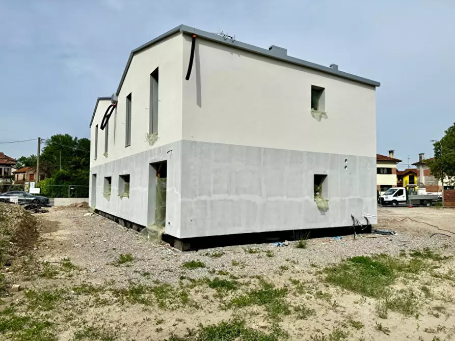 Immagine 6 di Casa bifamiliare in vendita  in via vittoria 32 a Cessalto
