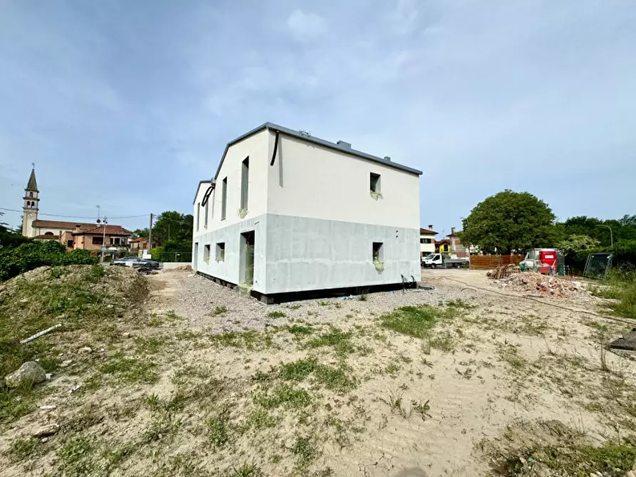 Immagine 7 di Casa bifamiliare in vendita  in via vittoria 32 a Cessalto