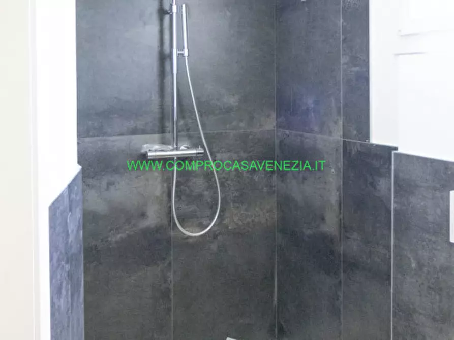 Immagine 7 di Villetta a schiera in vendita  in zelarino a Venezia