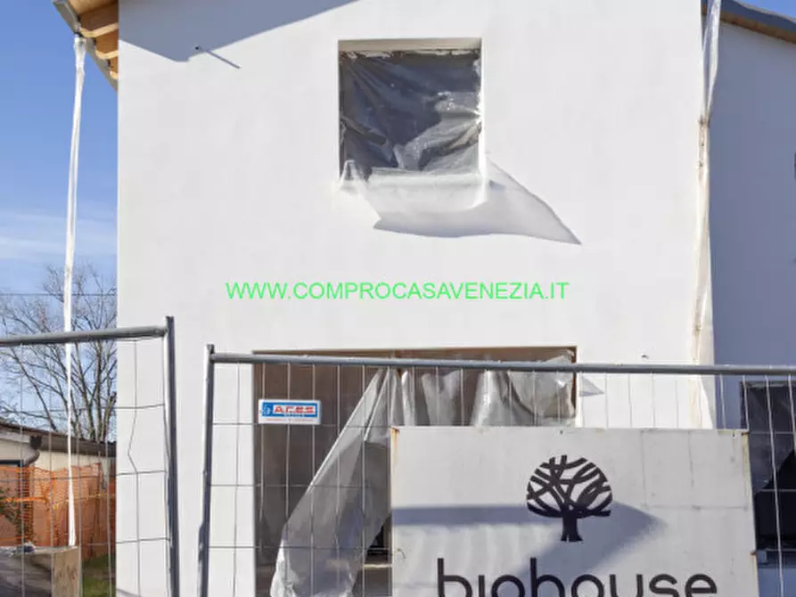 Immagine 17 di Villetta a schiera in vendita  in zelarino a Venezia