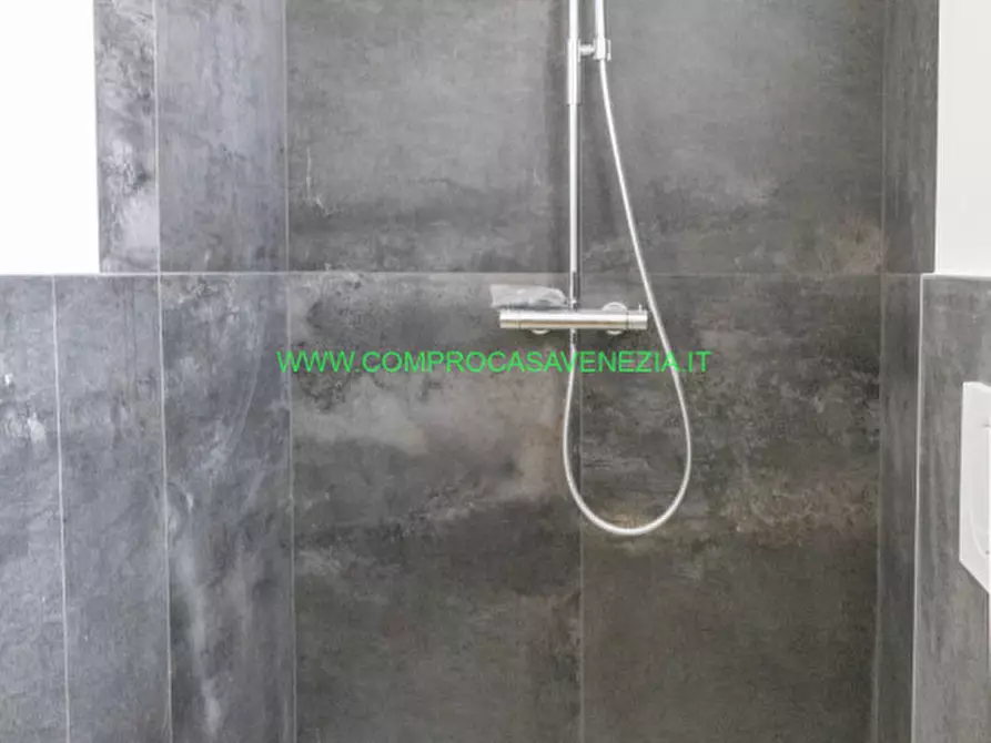 Immagine 18 di Villetta a schiera in vendita  in zelarino a Venezia