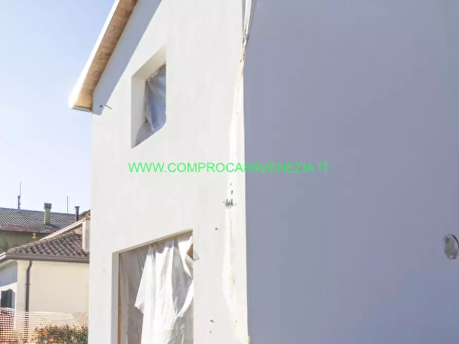 Immagine 20 di Villetta a schiera in vendita  in zelarino a Venezia