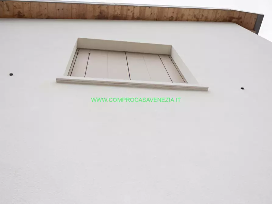 Immagine 25 di Villetta a schiera in vendita  in zelarino a Venezia