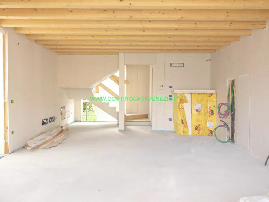 Immagine 38 di Villetta a schiera in vendita  in zelarino a Venezia