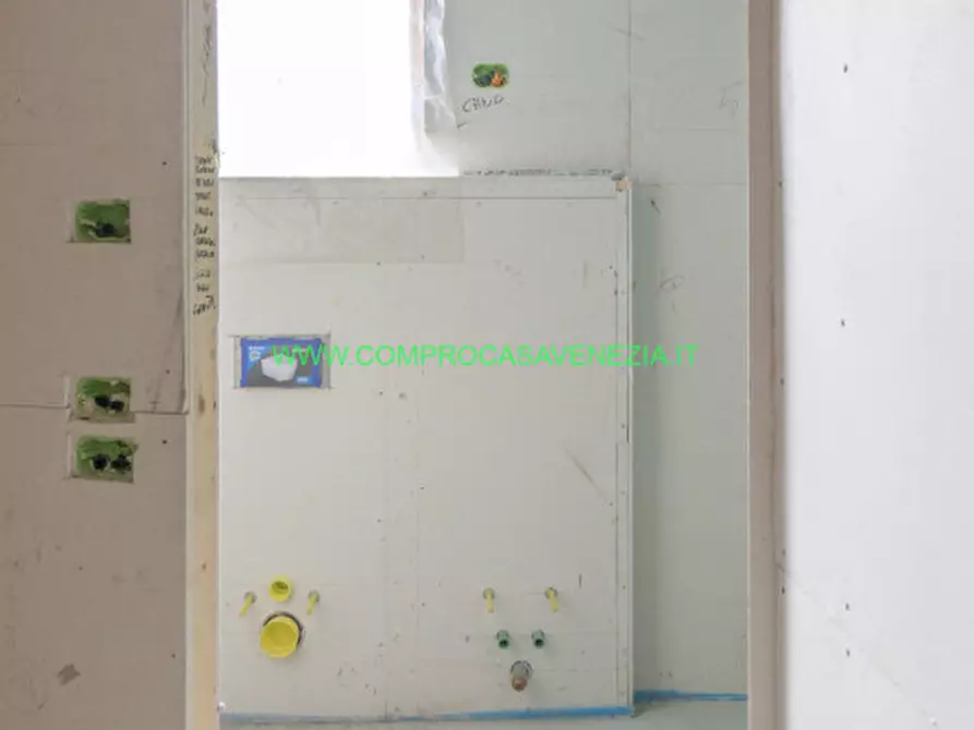 Immagine 43 di Villetta a schiera in vendita  in zelarino a Venezia