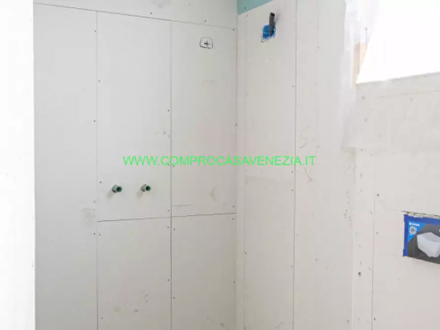 Immagine 44 di Villetta a schiera in vendita  in zelarino a Venezia