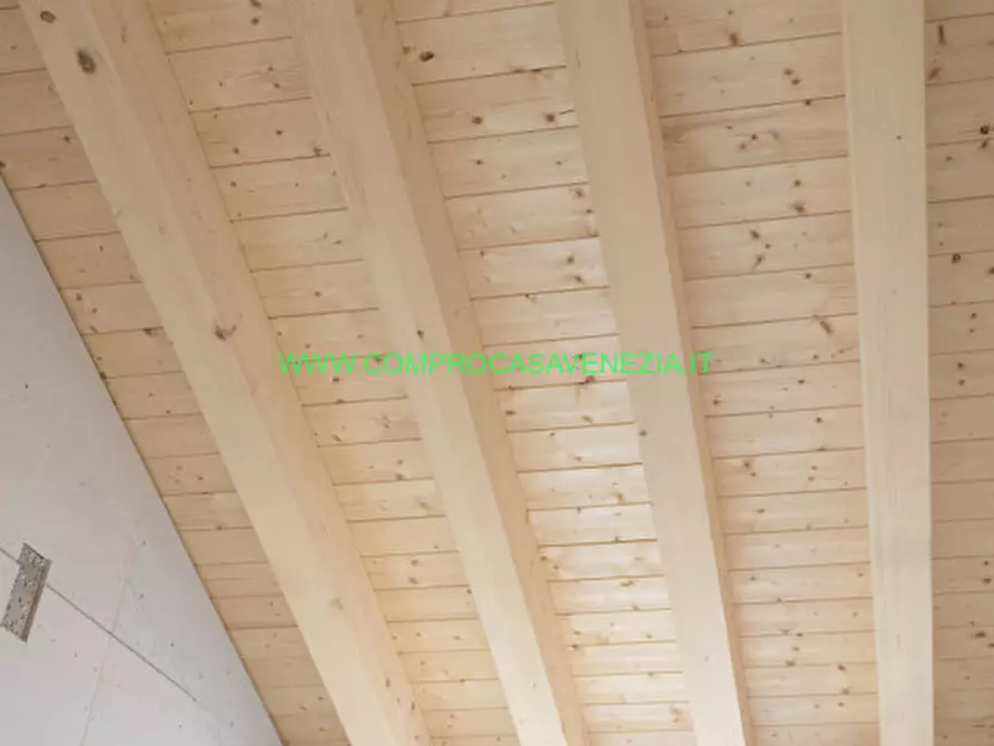 Immagine 55 di Villetta a schiera in vendita  in zelarino a Venezia