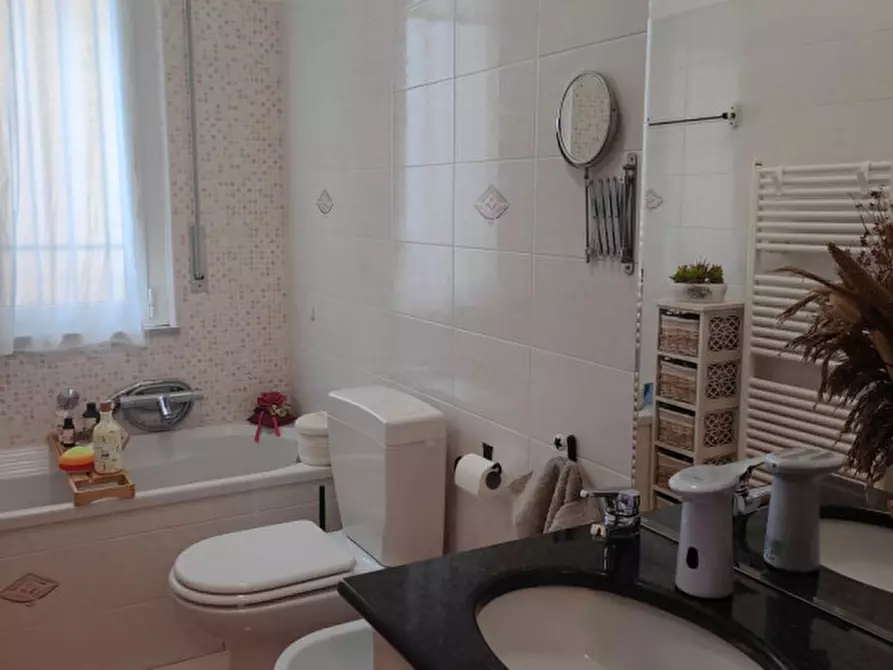 Immagine 7 di Appartamento in vendita  in Via Nizza a Savona