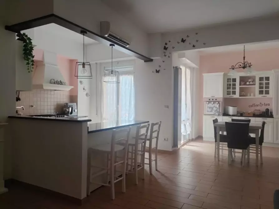 Immagine 12 di Appartamento in vendita  in Via Nizza a Savona