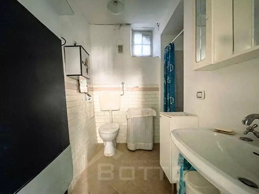 Immagine 12 di Villetta a schiera in vendita  in Via Caresana, 26 a Madonna Del Sasso