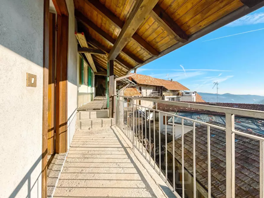 Immagine 21 di Villetta a schiera in vendita  in Via Caresana, 26 a Madonna Del Sasso