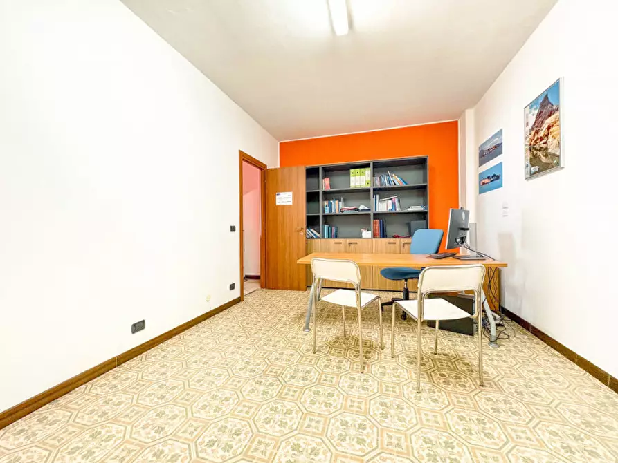 Immagine 14 di Palazzo in vendita  in Via Quarantadue Martiri a Verbania