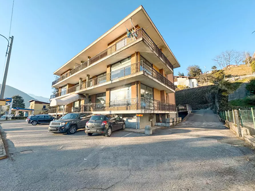 Immagine 23 di Palazzo in vendita  in Via Quarantadue Martiri a Verbania