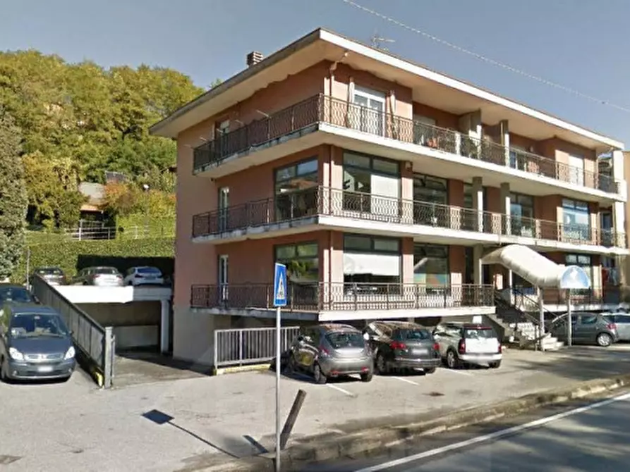 Immagine 26 di Palazzo in vendita  in Via Quarantadue Martiri a Verbania