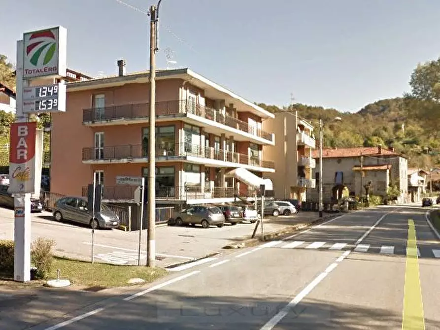 Immagine 28 di Palazzo in vendita  in Via Quarantadue Martiri a Verbania