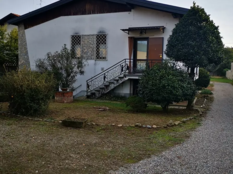 Immagine 1 di Villetta a schiera in vendita  in Via G. Mazzini, 11 a Turbigo