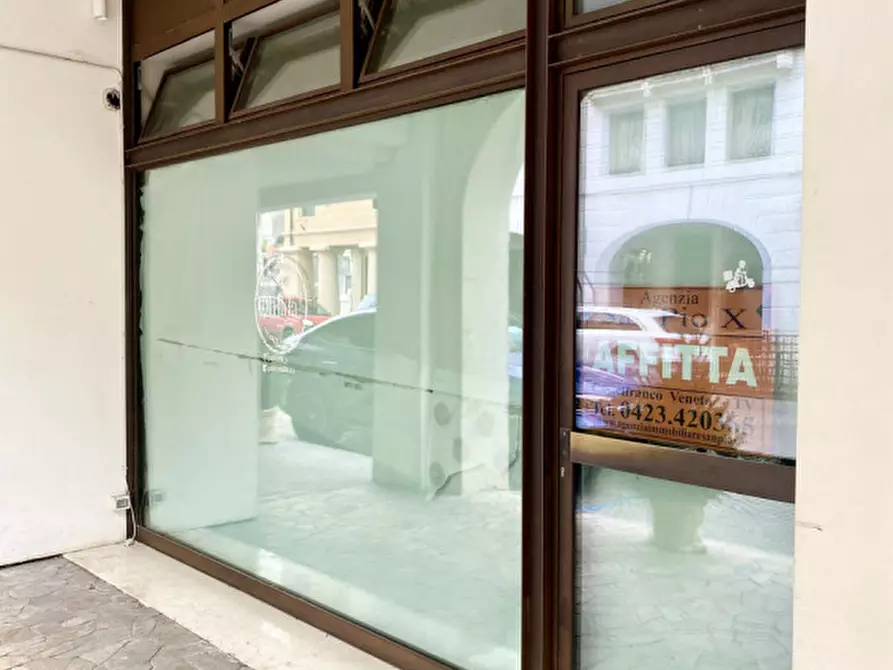 Immagine 1 di Negozio in affitto  in via F. M. Preti 20 a Castelfranco Veneto
