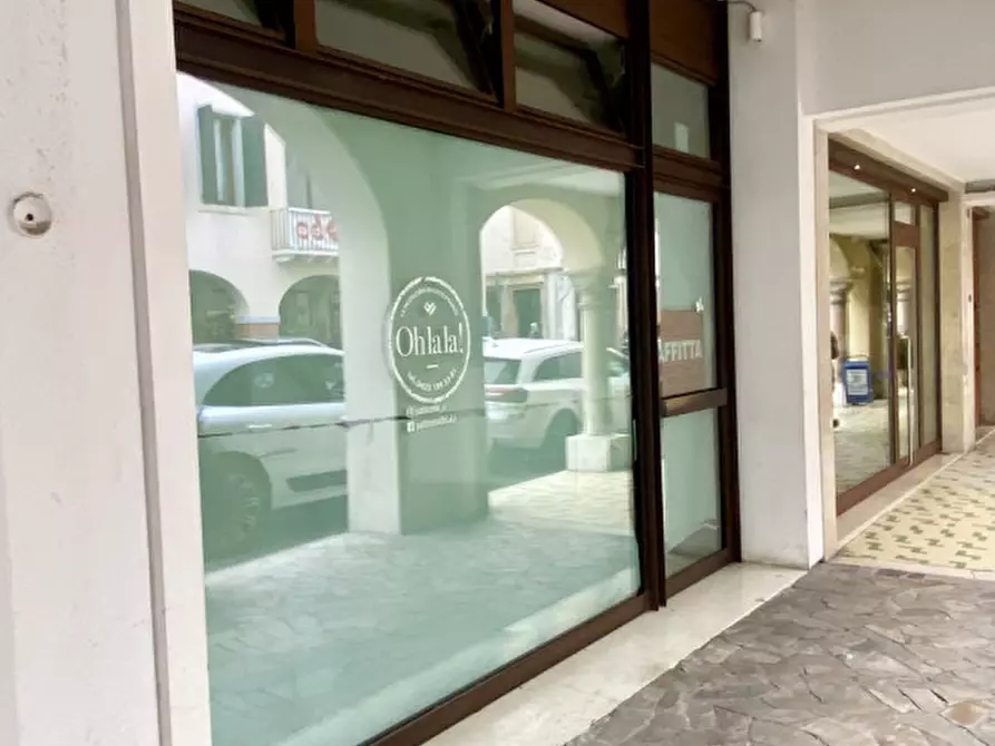 Immagine 5 di Negozio in affitto  in via F. M. Preti 20 a Castelfranco Veneto