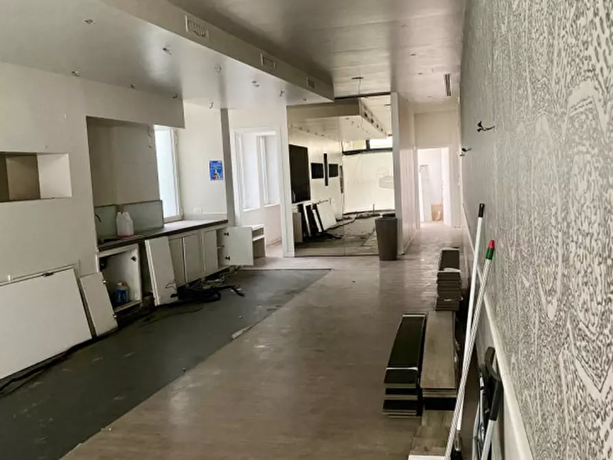 Immagine 6 di Negozio in affitto  in via F. M. Preti 20 a Castelfranco Veneto