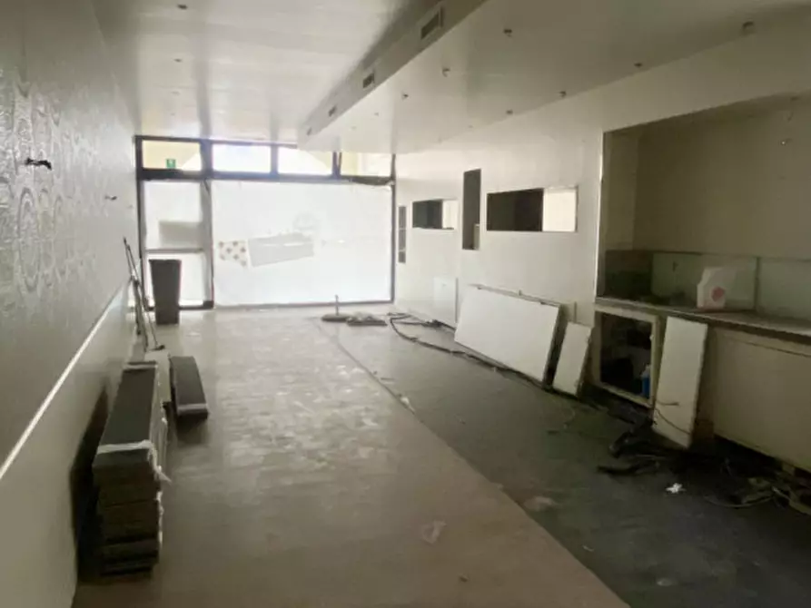 Immagine 8 di Negozio in affitto  in via F. M. Preti 20 a Castelfranco Veneto