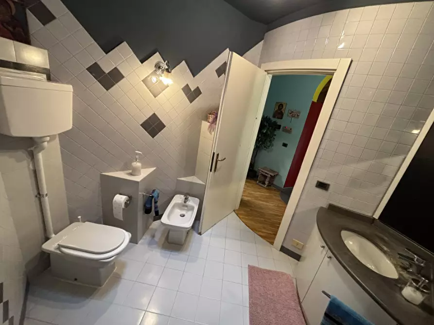 Immagine 18 di Villa in vendita  in Via Trainini a Brescia