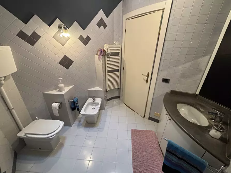 Immagine 22 di Villa in vendita  in Via Trainini a Brescia