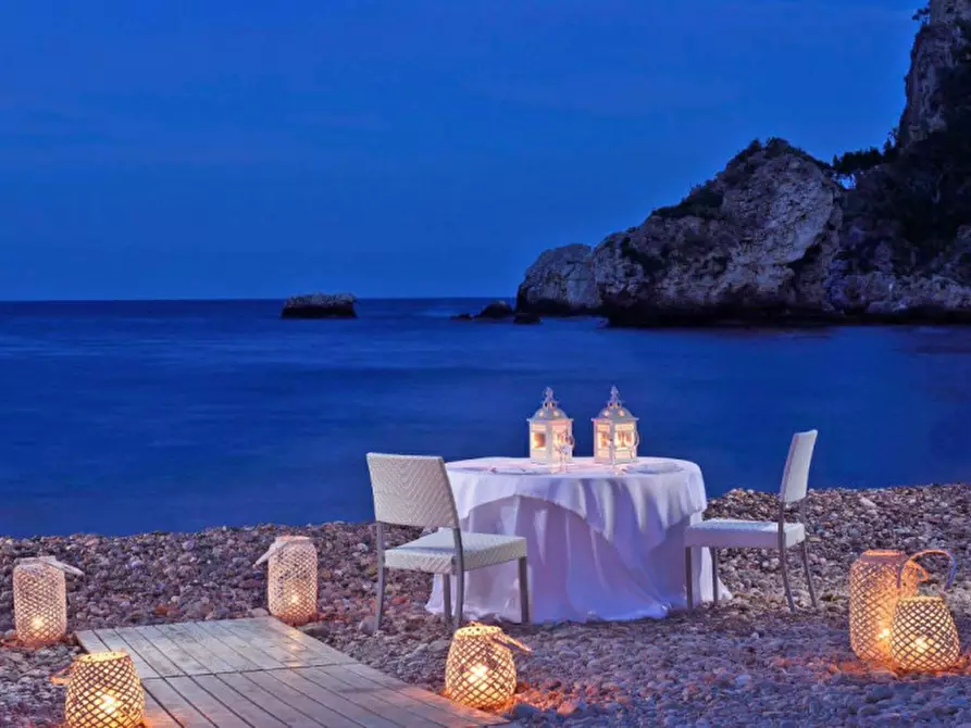 Immagine 2 di Attività commerciale in vendita  in Lungomare Adriatico a Chioggia