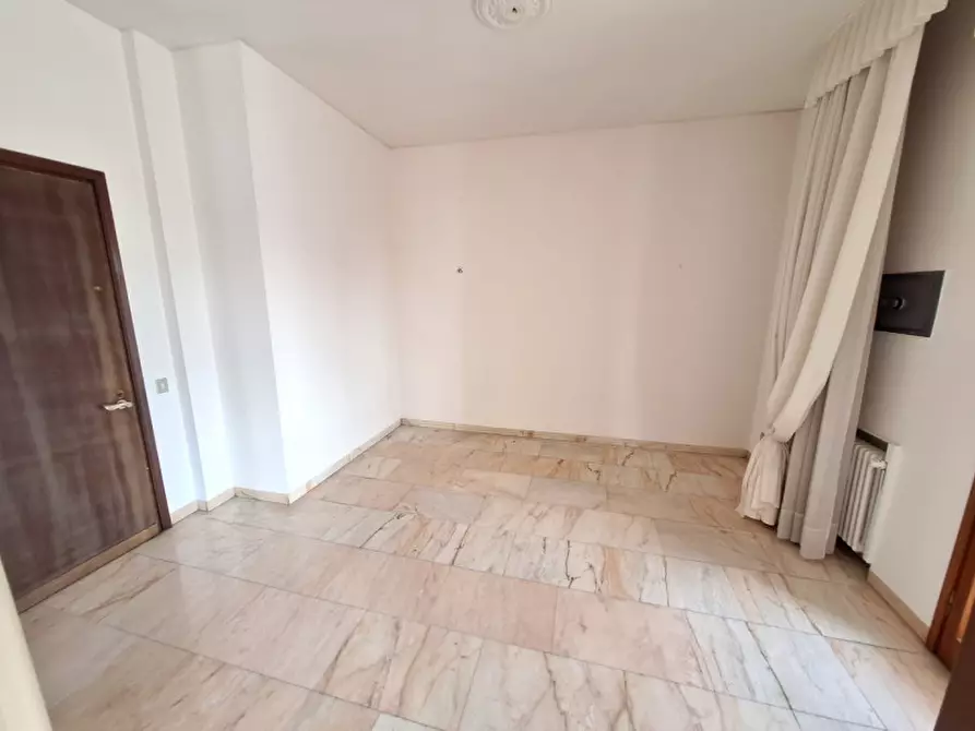 Immagine 5 di Appartamento in vendita  in via Cantelli 15 a Modena