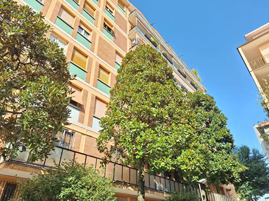 Immagine 35 di Appartamento in vendita  in via Cantelli 15 a Modena