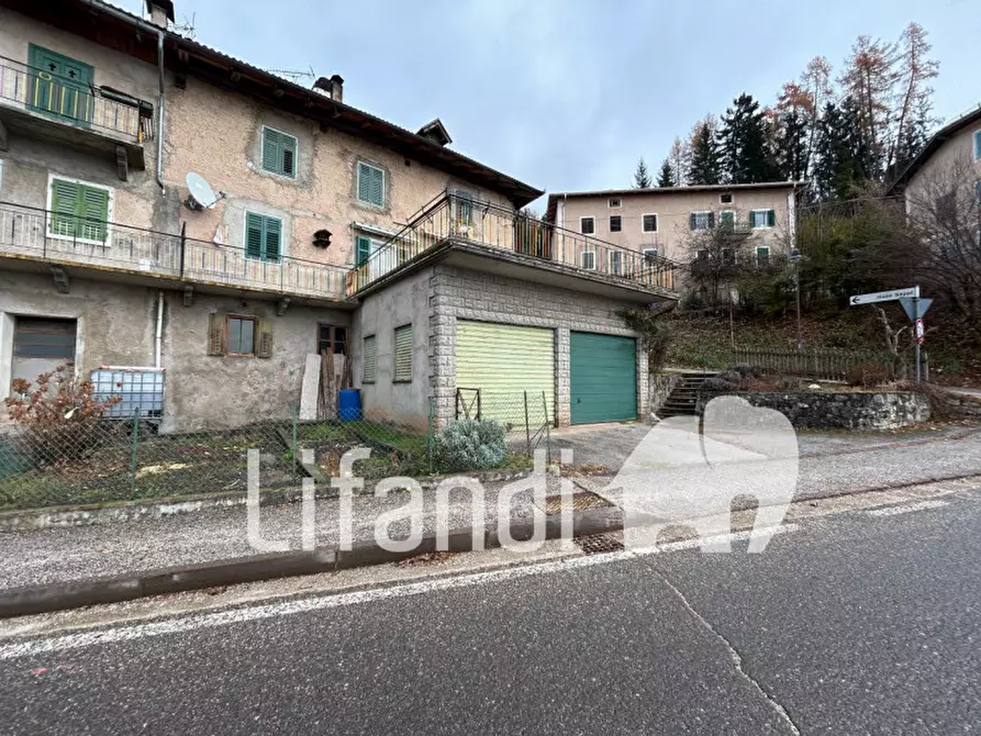 Immagine 1 di Garage in vendita  in Maso Seppi a Ruffre'