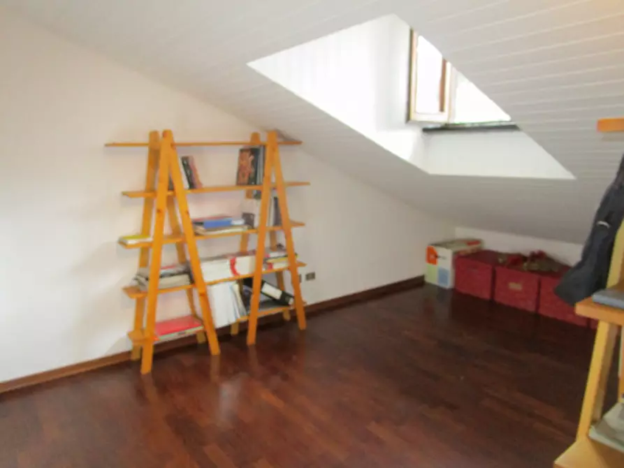 Immagine 11 di Appartamento in vendita  a Padova