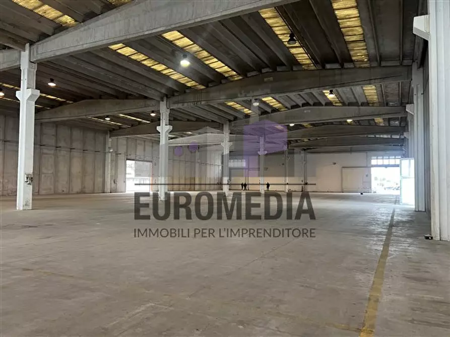 Immagine 2 di Capannone industriale in affitto  in Corso Venezia, 1 a San Bonifacio