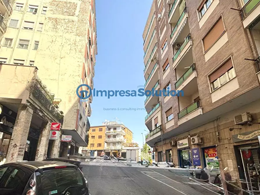 Immagine 2 di Negozio in vendita  in Via Giuseppe Tropeano a Napoli