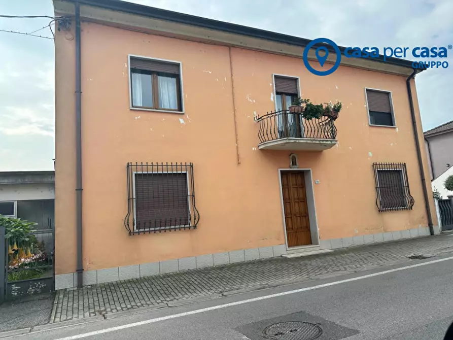 Immagine 1 di Casa indipendente in vendita  in Via Ronchiel a Cerea