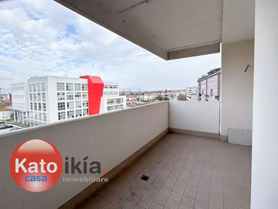 Immagine 7 di Appartamento in vendita  in Viale Crispi a Vicenza