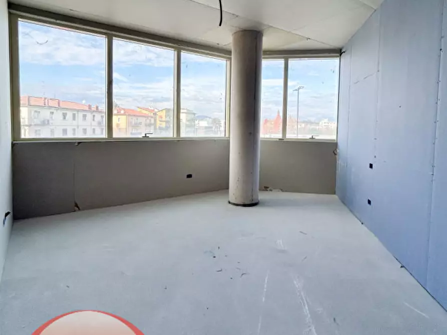 Immagine 31 di Appartamento in vendita  in Viale Crispi a Vicenza