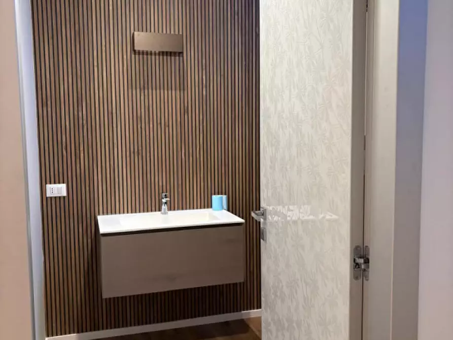 Immagine 5 di Ufficio in affitto  in viale diaz a Montevarchi