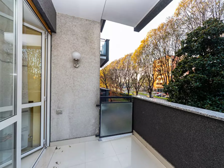 Immagine 4 di Appartamento in vendita  in viale Romagna 57 a Monza