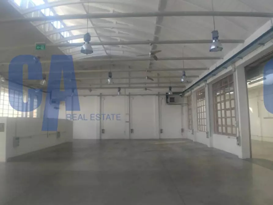 Immagine 2 di Magazzino in affitto  in VIA MARCO D'AGRATE a Milano