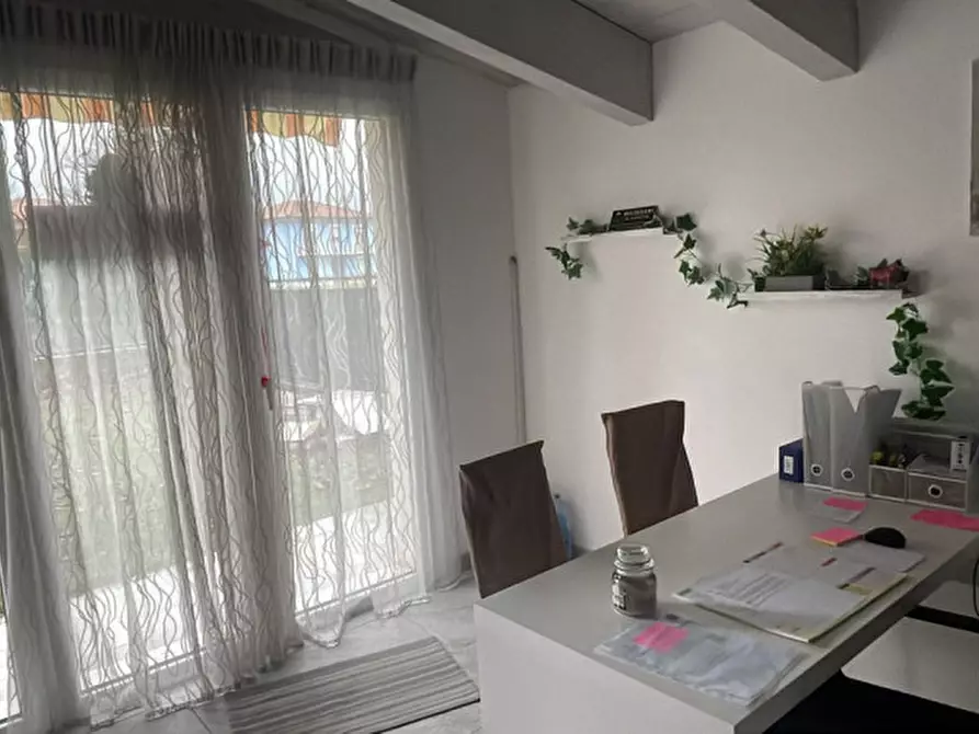 Immagine 3 di Villa in vendita  in emilia per cesena a Bertinoro