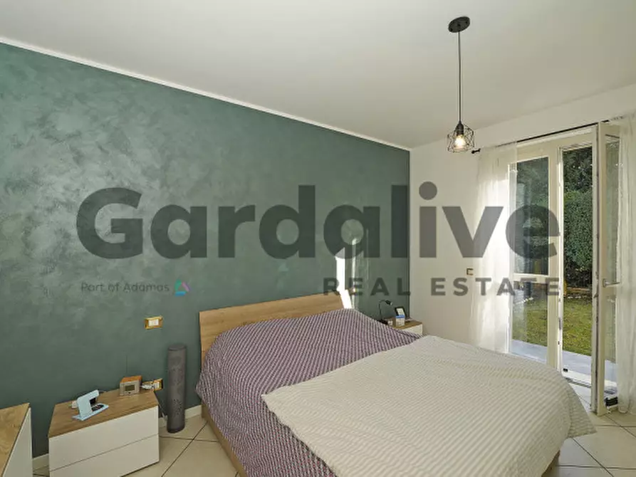 Immagine 17 di Appartamento in vendita  in Via Rovaroli di Sotto a Manerba Del Garda