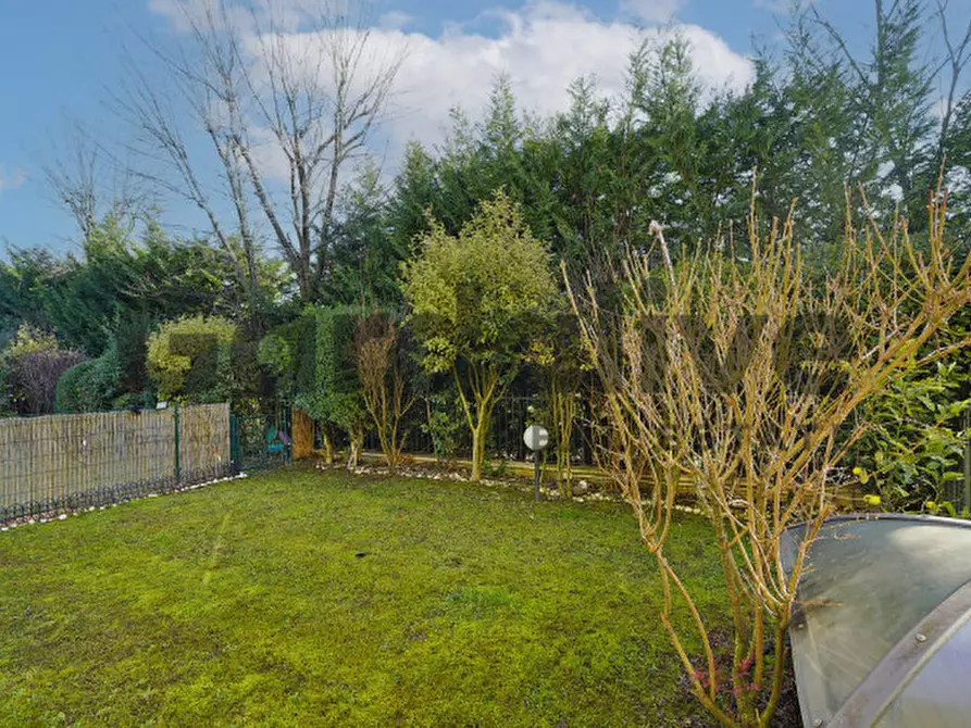 Immagine 19 di Appartamento in vendita  in Via Rovaroli di Sotto a Manerba Del Garda