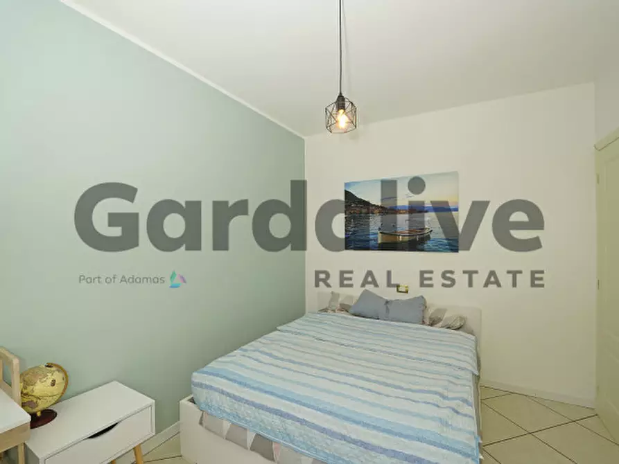 Immagine 21 di Appartamento in vendita  in Via Rovaroli di Sotto a Manerba Del Garda