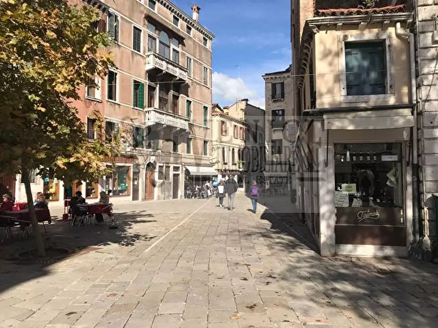 Immagine 1 di Appartamento in vendita  a Venezia