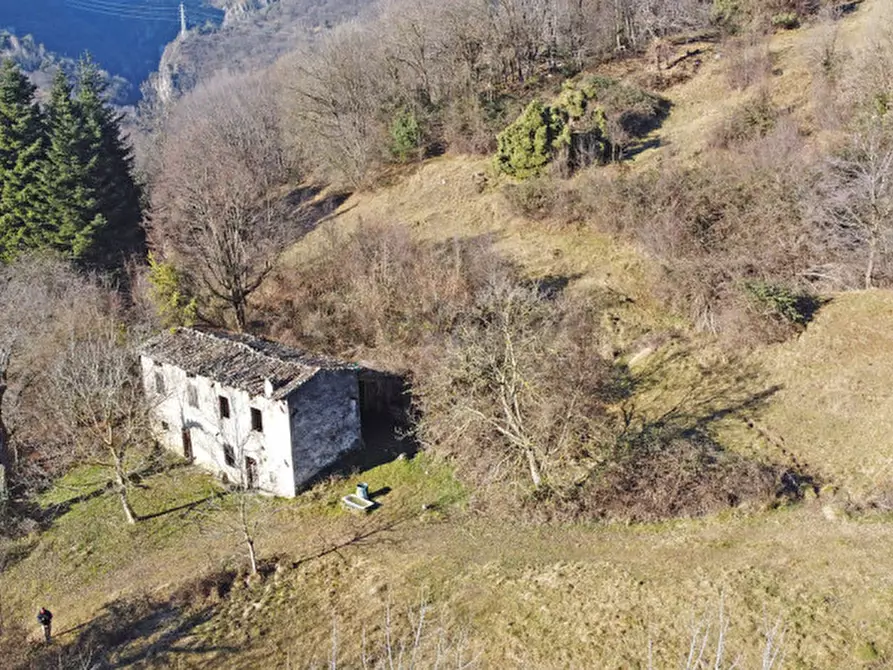 Immagine 11 di Rustico / casale in vendita  in Via Valvestino 32 a Gargnano