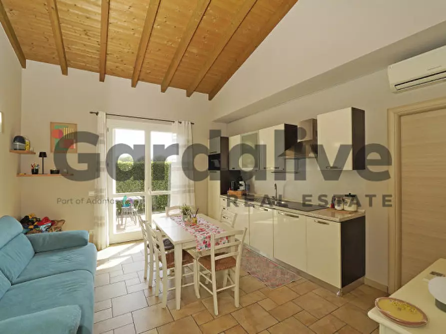 Immagine 5 di Appartamento in vendita  in VIA DEI COLLI a Manerba Del Garda